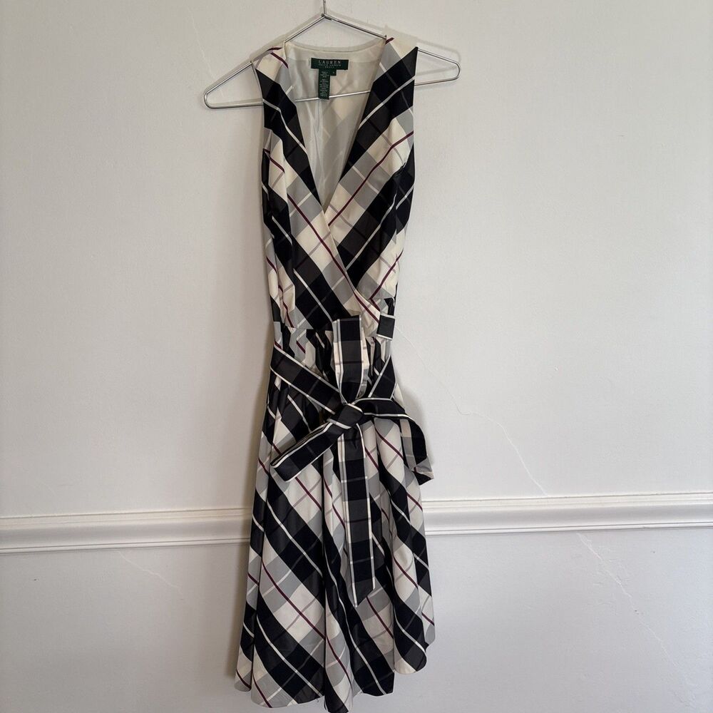 Lauren Ralph Lauren Classic Black and White Plaid wrap dress with Belt, Sz 4